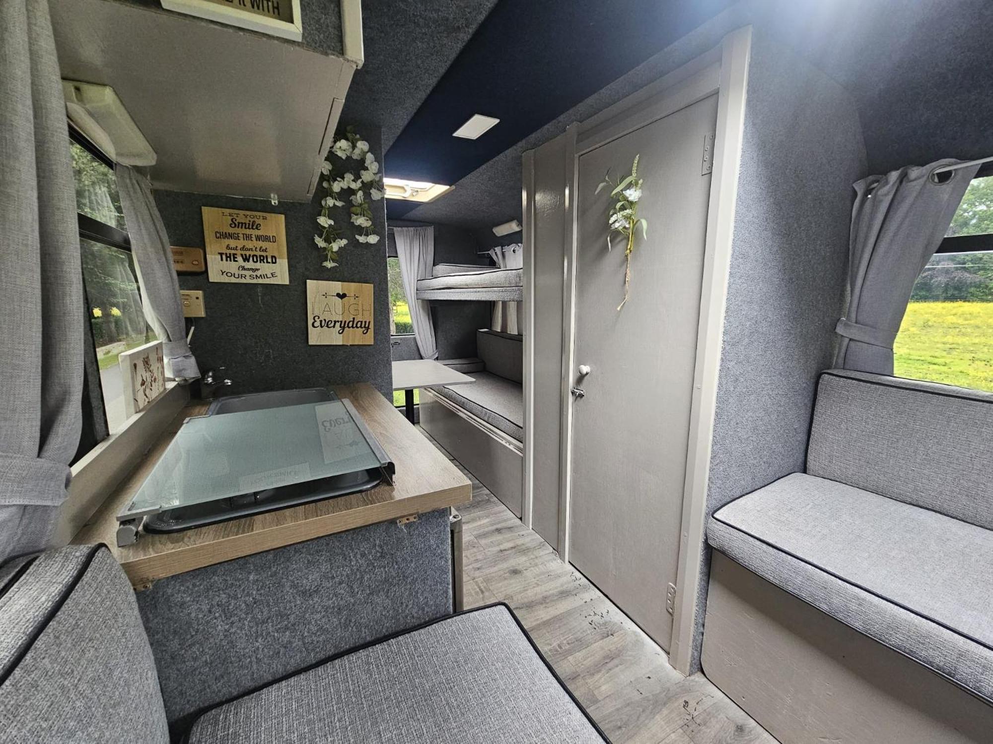 都柏林 Retro Camper Hire酒店 外观 照片